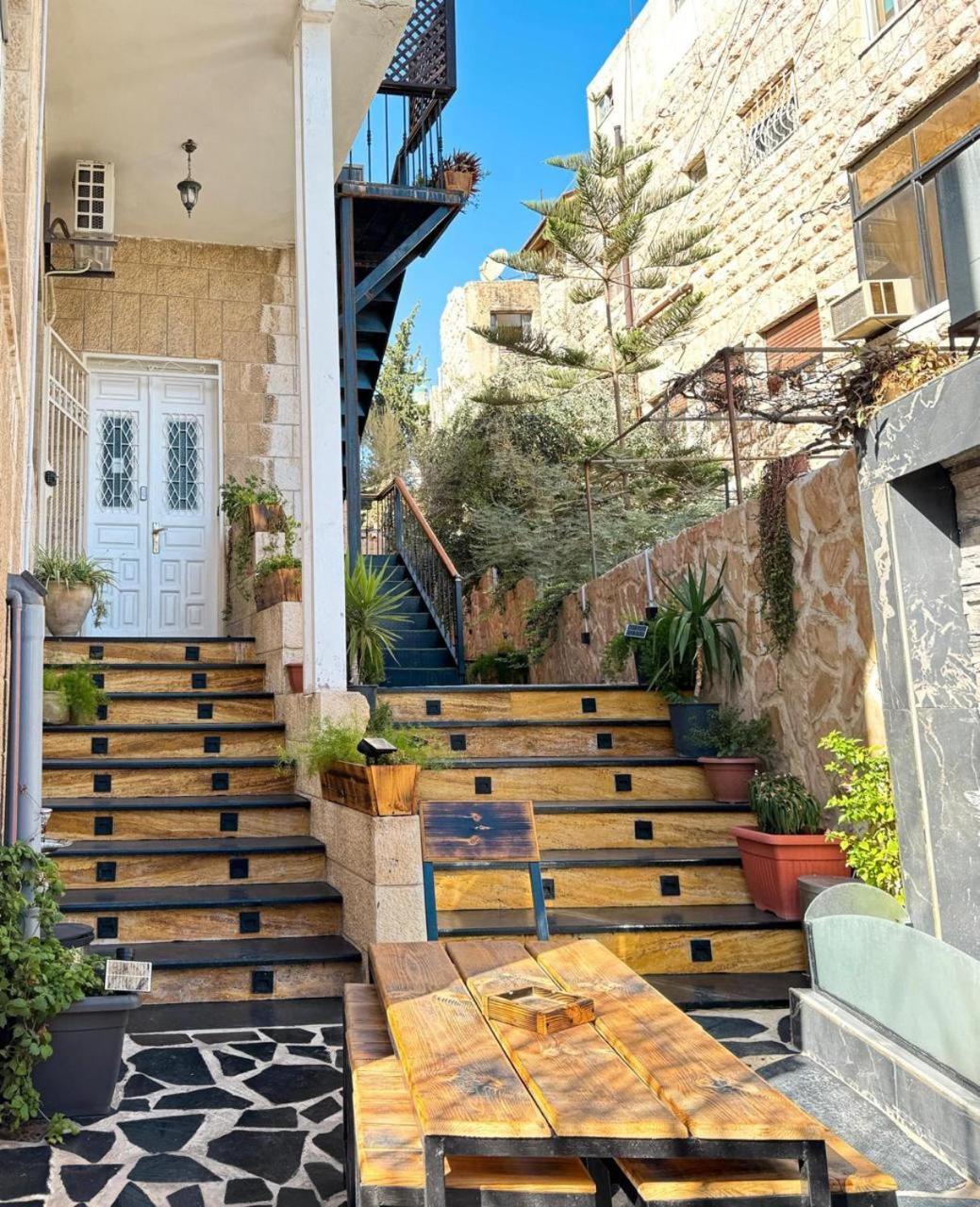 Hotel Beit Ahlan Amán Exterior foto